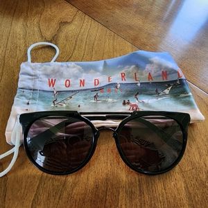 Wonderland Stateside Sunglasses